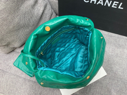 Chanel 22 Small Handbag 42 cm