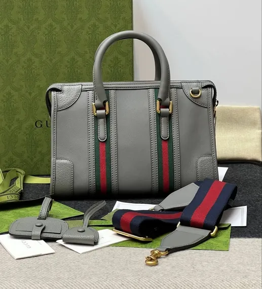 Сумочка Gucci Bauletto маленького размера серый