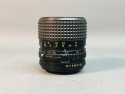 Bell & Howell 35-70mm f/3.5-4.5 Macro