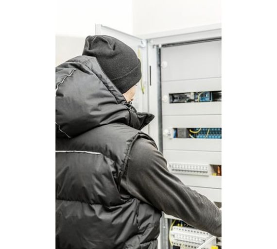 Шапка утепленная черная универсальный размер JONAS Högert, арт. HT5K487