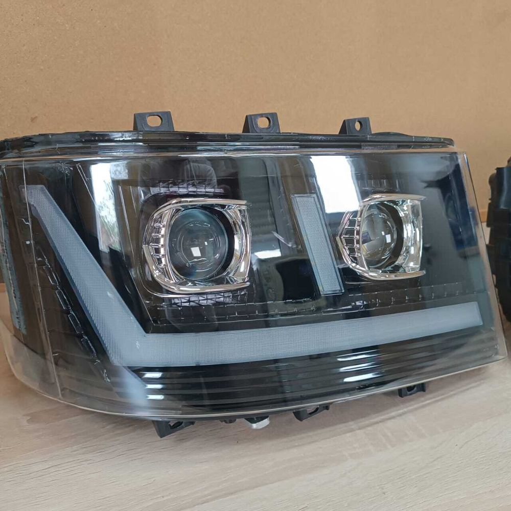 Фара передняя SCANIA 6 серия левая+правая LED (комплект) 2674391 / 3148186 / 2379889 / 2379890 / 2379893 / 2379894