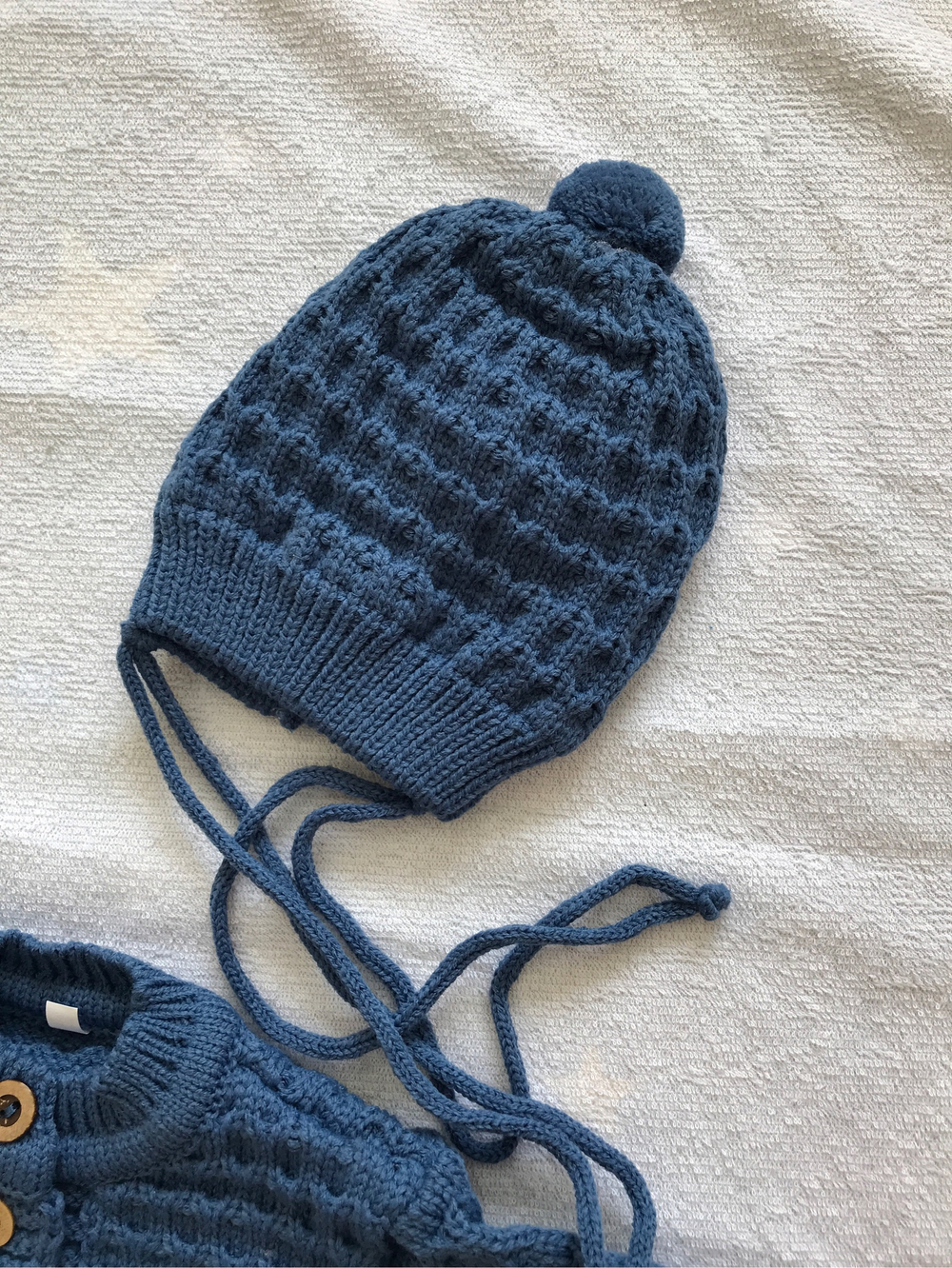 Комплект на выписку вязаный "АйШах" с шапкой и комбинезоном р.24 (Цвет: Черный, Размер: 80)