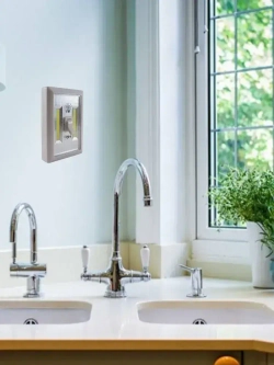 Светильник настенный беспроводной с тумблером на батарейках RUSSTA1