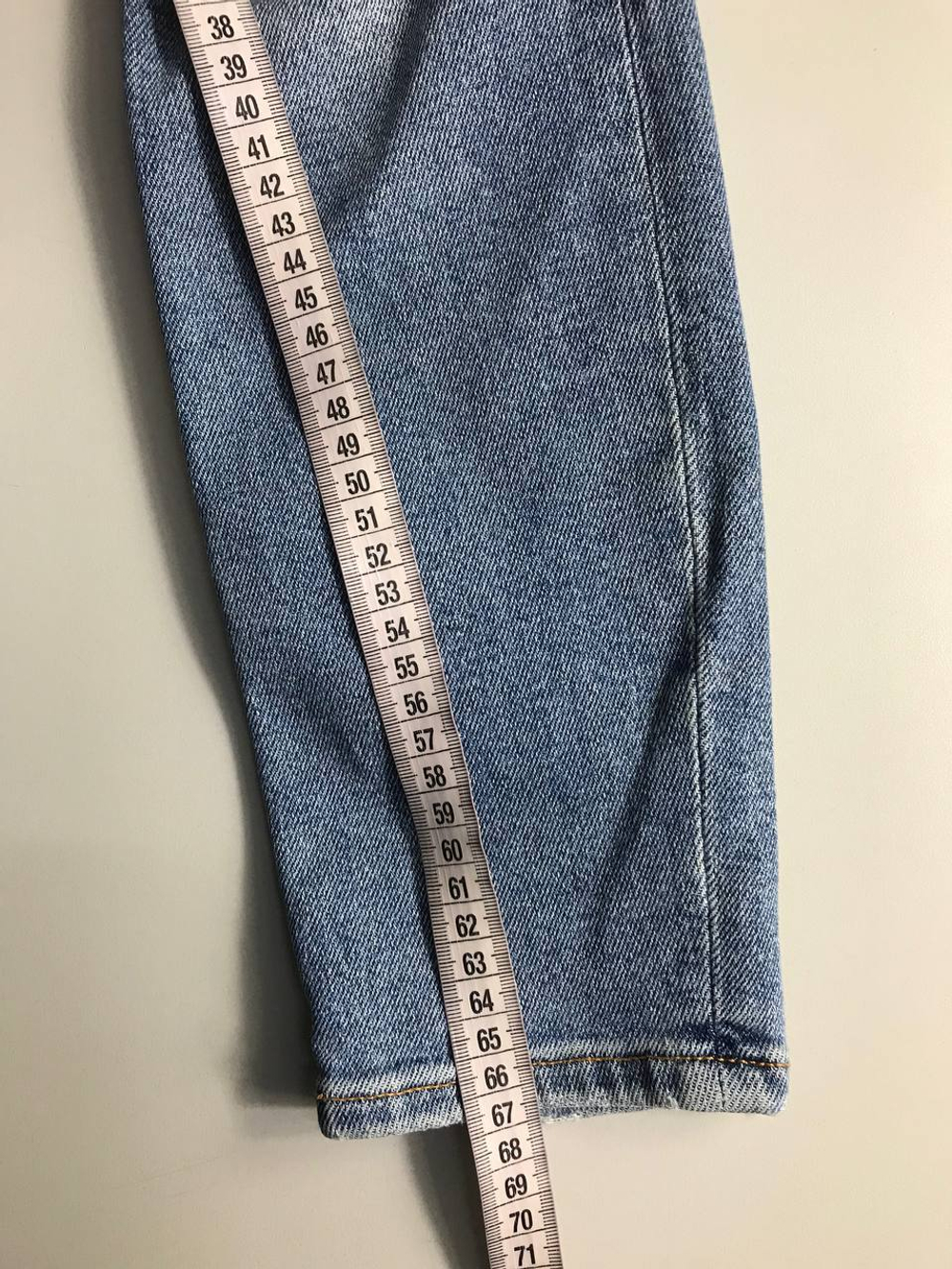 Джинсы Zara модного цвета, маркировка 40, визуально на 46 размер