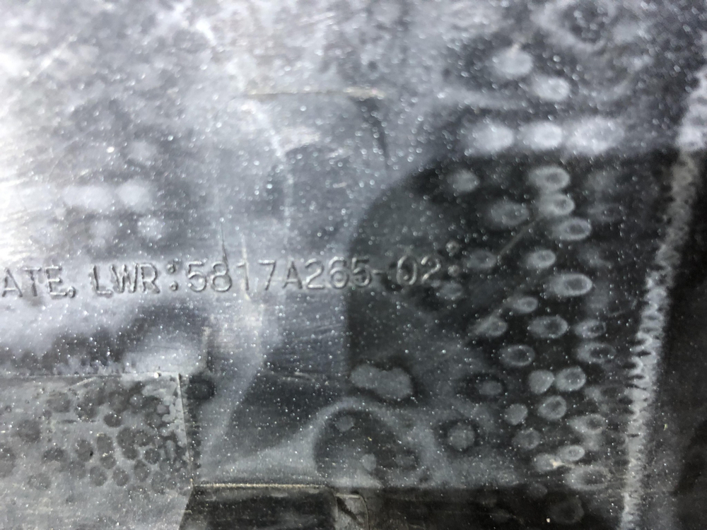 Накладка крышки багажника Mitsubishi Outlander 3 15-22 Б/У Оригинал 5817a26502