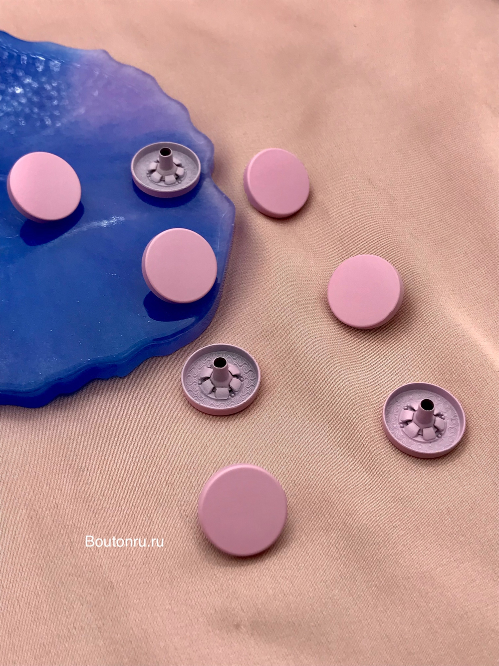 Шляпка под установочные кнопки розовые