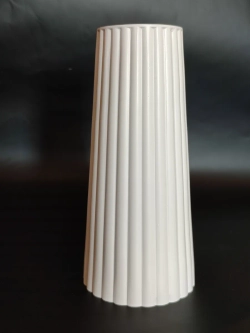 Ваза декоративная из гипса для сухоцветов