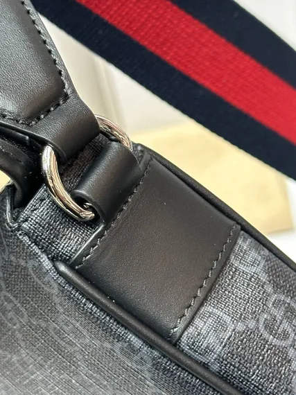 Сумка через плечо GUCCI GG Supreme