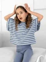 Голубой костюм для девочки на весну