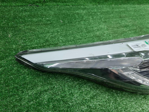 Стекло фары правое Kia Ceed 2 JD (2012-2018)