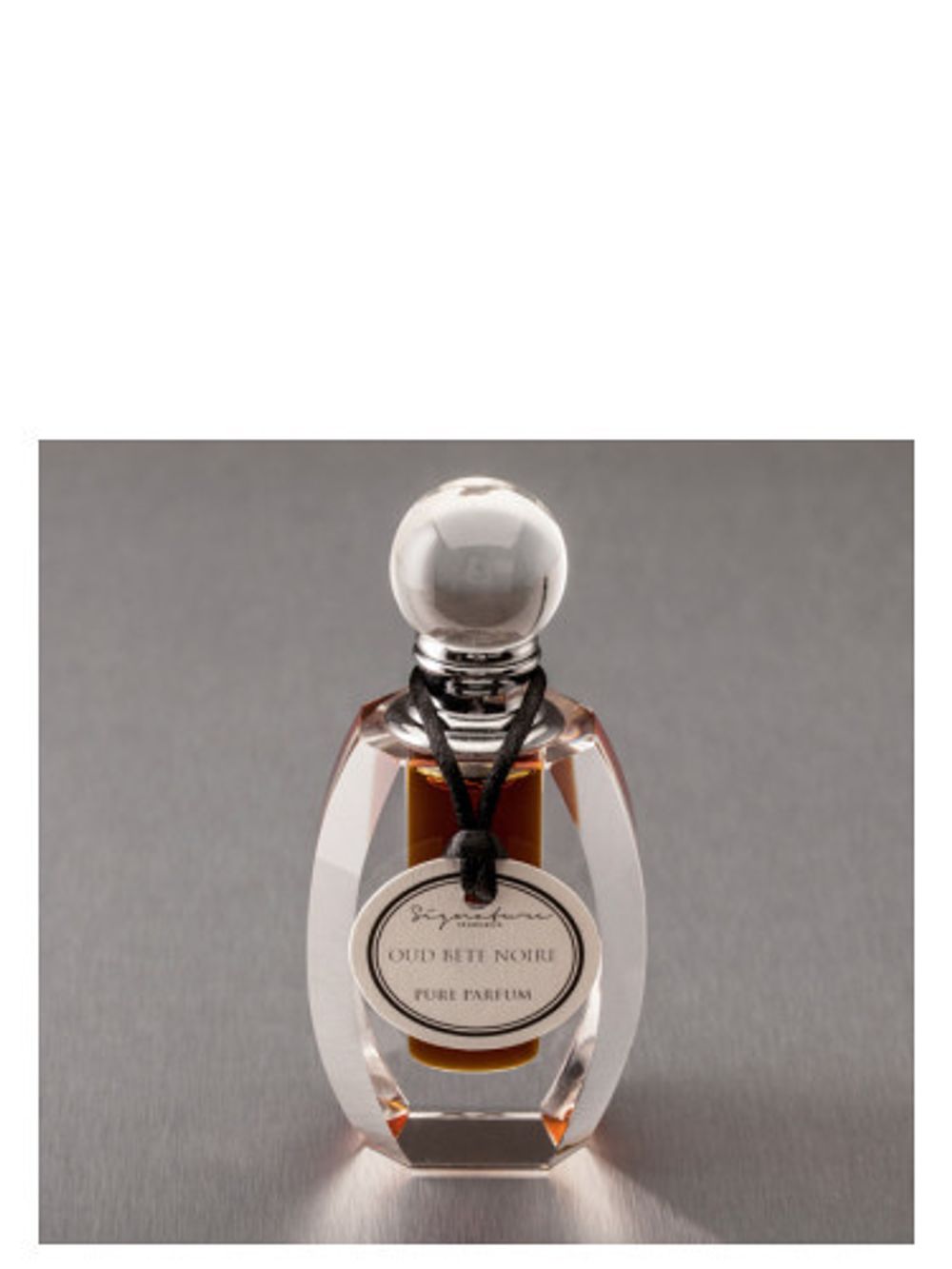 Signature Fragrances Oud Bete Noire