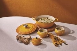 Le Creuset - Мини-кокотница 10см для нектара / артикул   71901106720100  / GTIN 843251166114