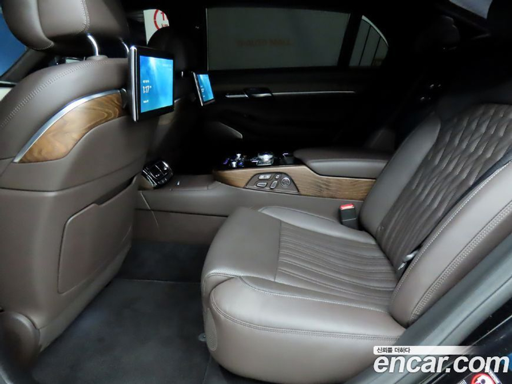 Genesis G90 5.0 AWD (06.2020)
