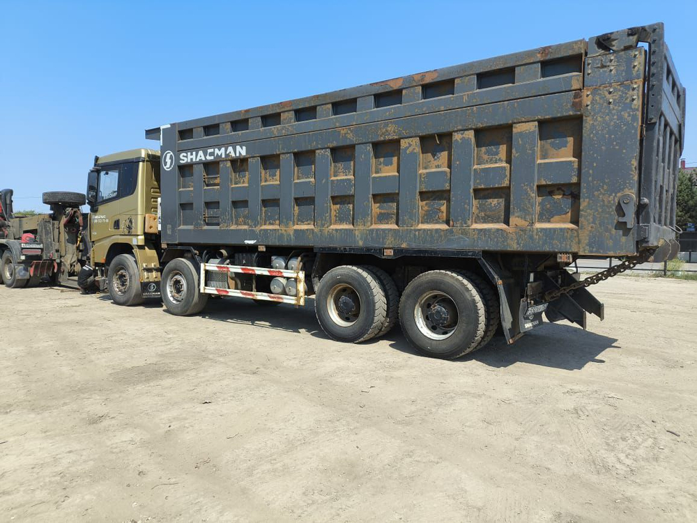 Shacman (Shaanxi) SX* 8x4 Самосвал SX33186V366 (Дизельный, 11,6 л, 423 л.с., МТ)