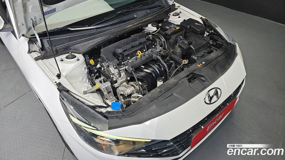 Hyundai Avante (CN7) 1.6 (10.2020)