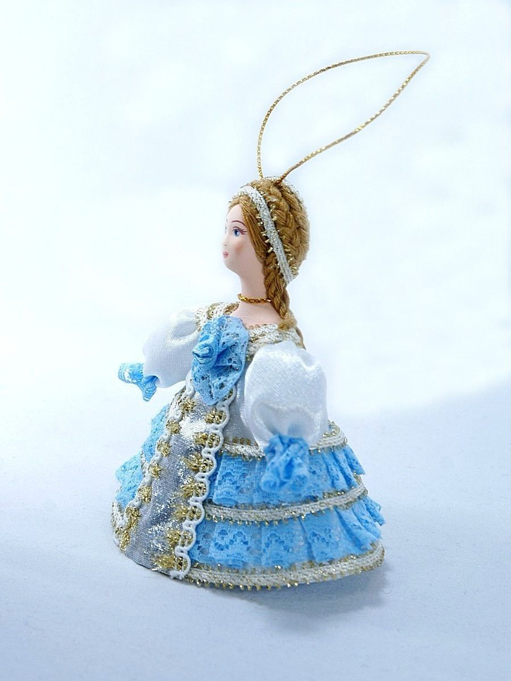 Фарфоровая кукла-подвеска Дама. Сувенир ручной работы