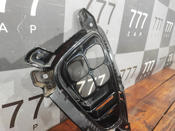 Накладка ПТФ левая Kia Sorento 3 Prime (UM) 17-20 Б/У Оригинал 86525C5520