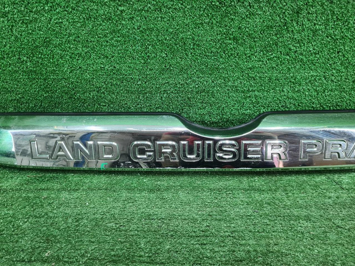 Накладка крышки багажника Toyota Prado 150 (13-17)