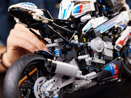 LEGO Technic 42130 BMW M 1000 RR
