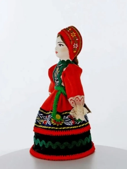 Кукла фарфоровая Юг России