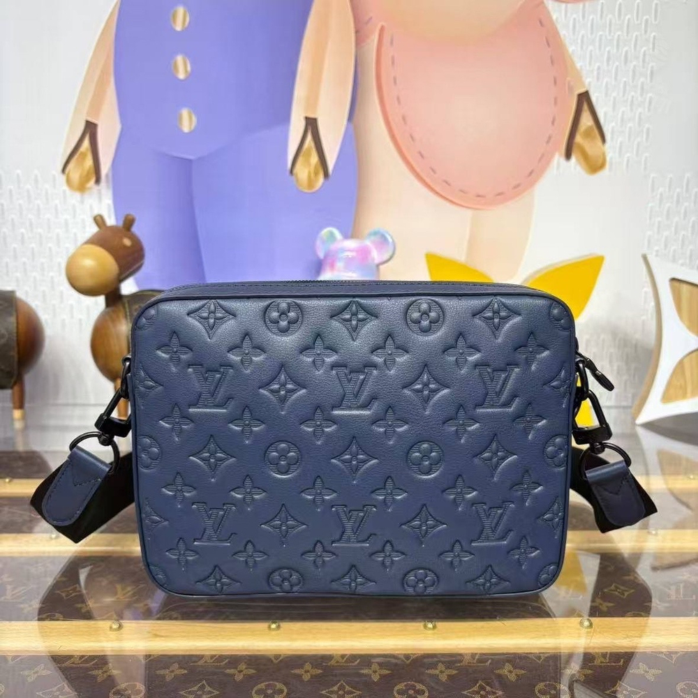 Сумка через плечо/мессенджер Louis Vuitton Trio
