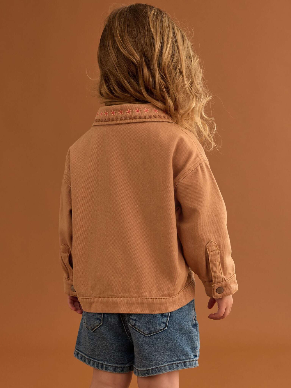 Куртка джинсовая с вышивкой для девочки Next E25-111, Кирпичный