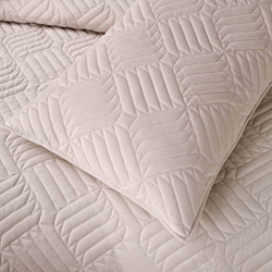 Покрывало 160x220 Sofi De MarkO Армандо кремовое