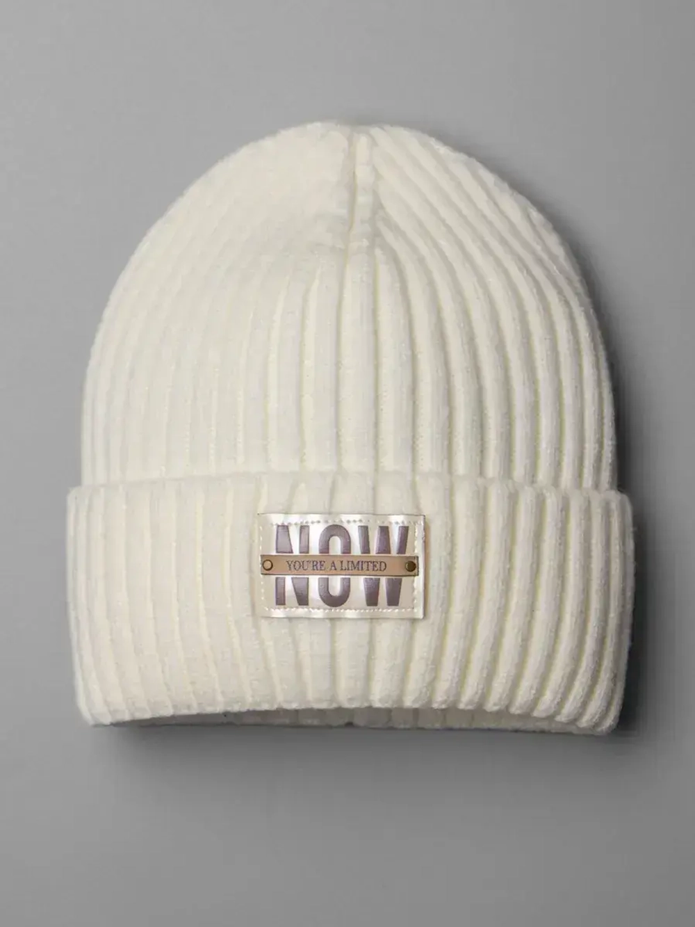 Шапка для девочки на осень