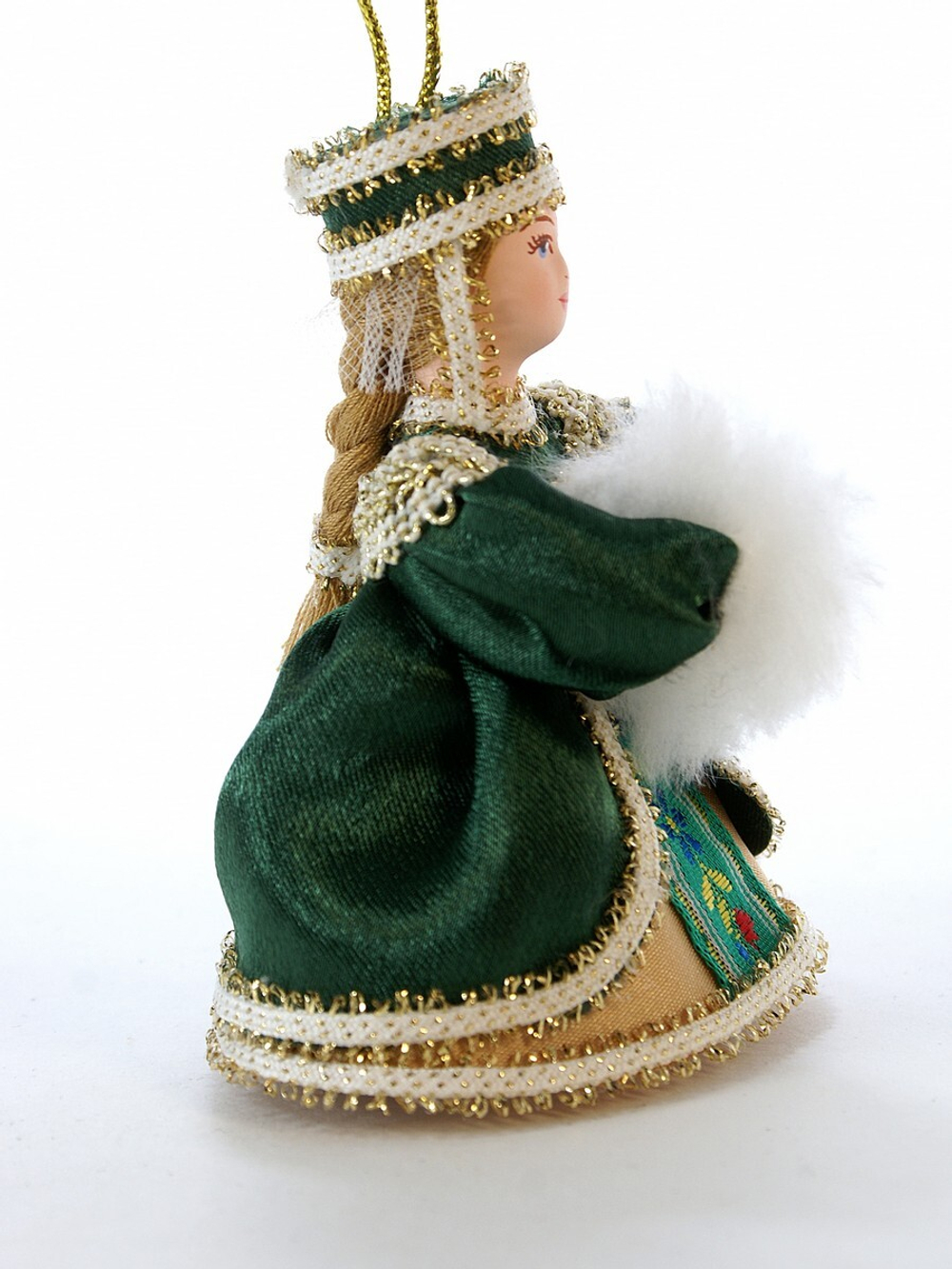 Кукла-подвеска Барышня с муфтой