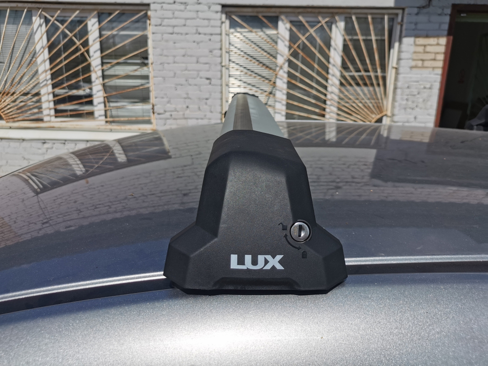 Багажник Lux City на Peugeot 308 hatchback