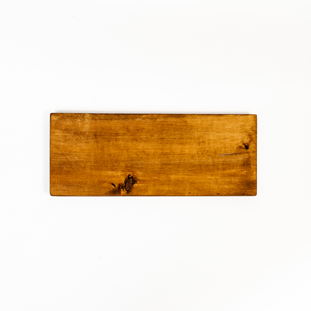 Деревянная разделочная доска из цельного куска древесины сибирского кедра для хлеба с гравировкой "Забавный хлебушек" RD25