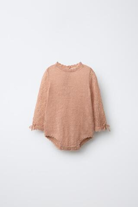 ZARA ВЯЗАНЫЙ КОМБИНЕЗОН С АЖУРНЫМ УЗОРОМ, ТЕЛЕСНО-РОЗОВЫЙ
