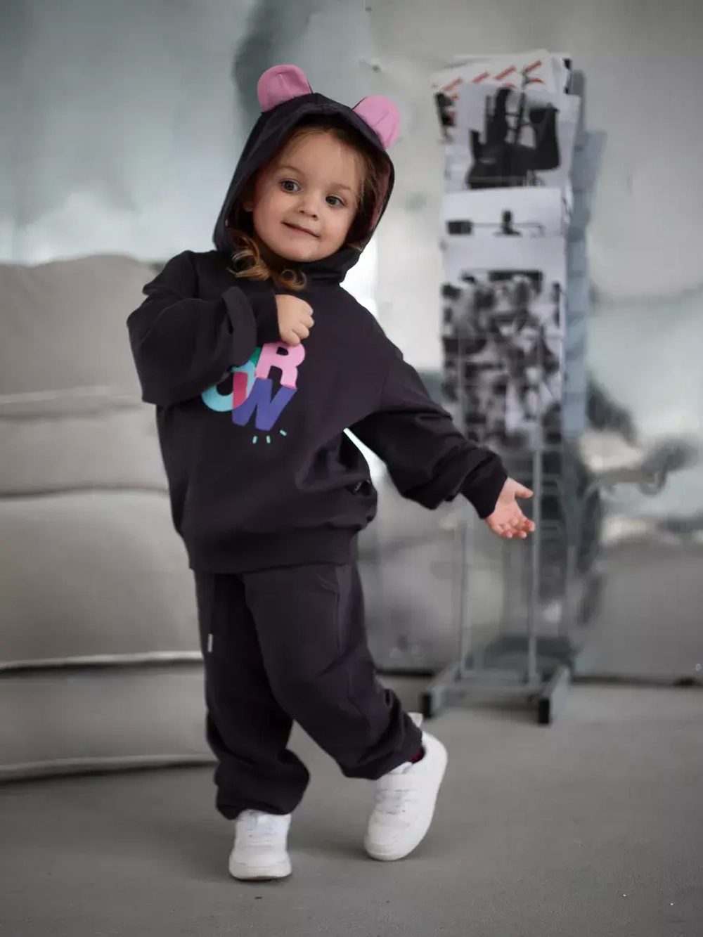 Костюм для девочки на весну, худи и штаны