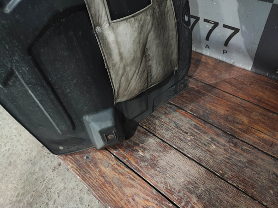 Подкрылок передний правый Changan UNI-V 22-нв Б/У Оригинал 5512122DE01