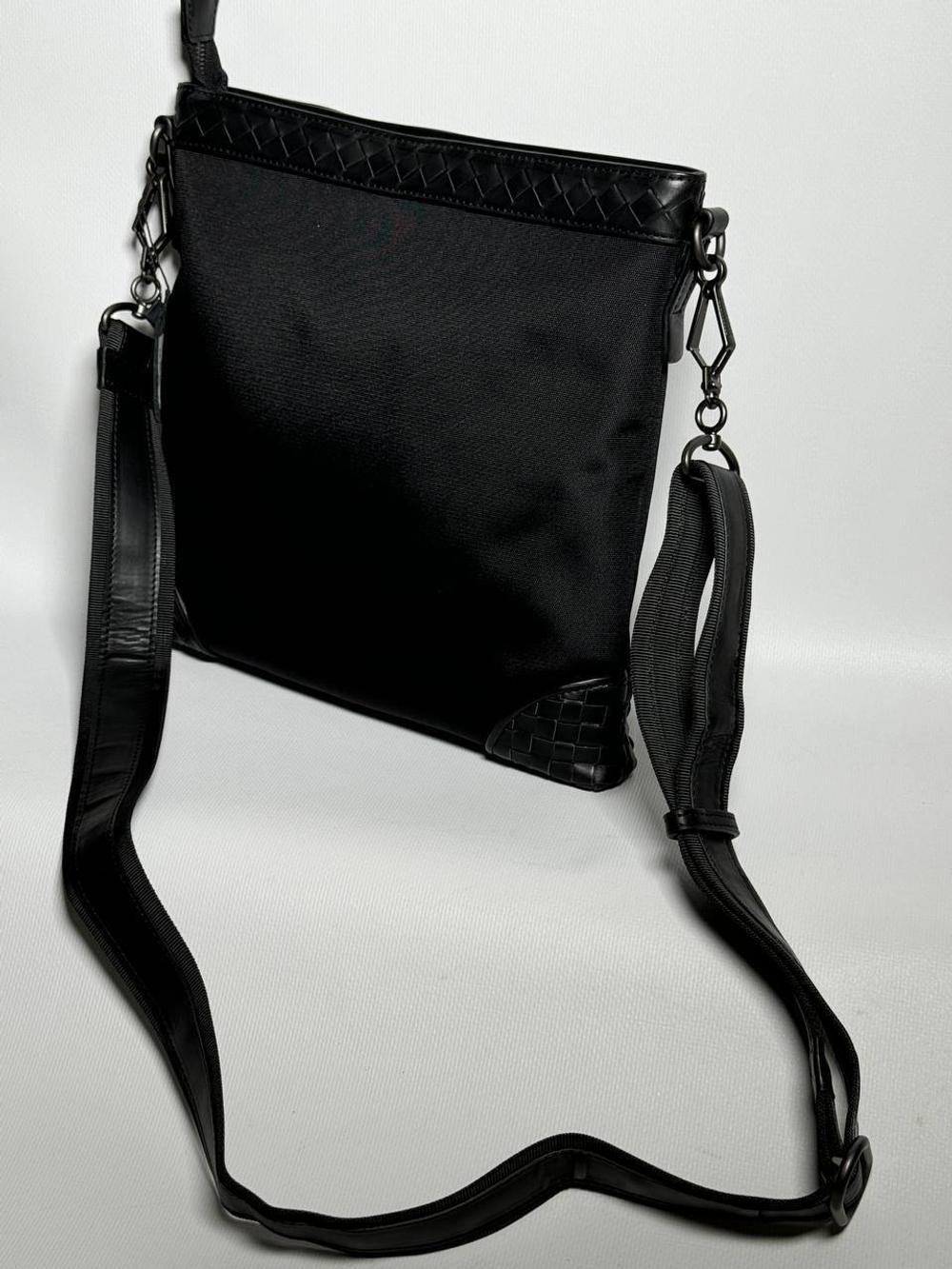 Сумка-мессенджер Bottega Veneta