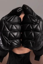 Вратарские перчатки Football Masters Varis X - черный