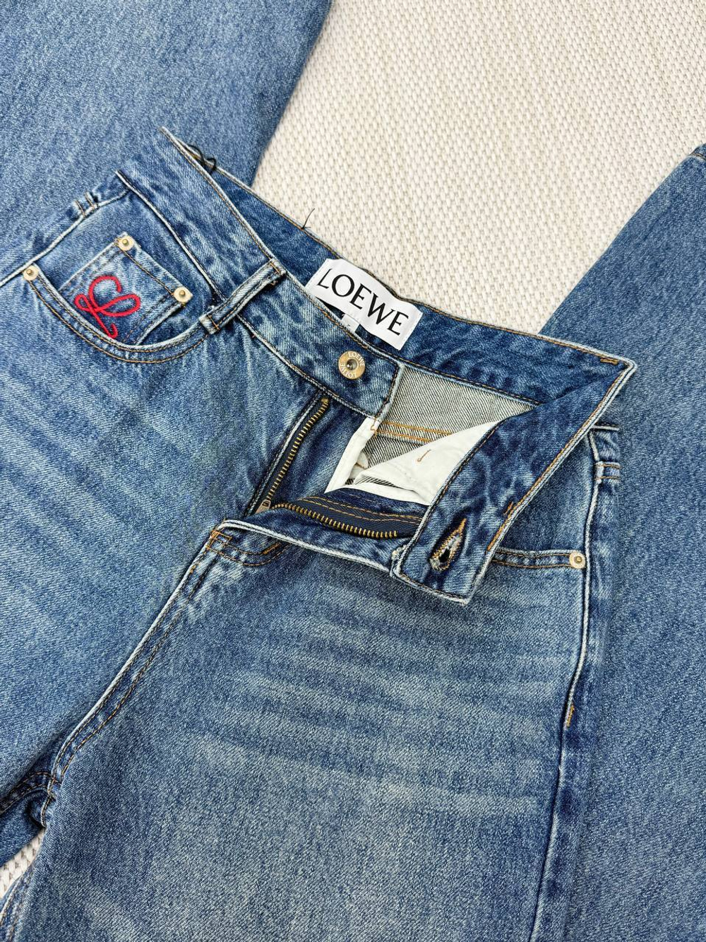 Джинсы Loewe