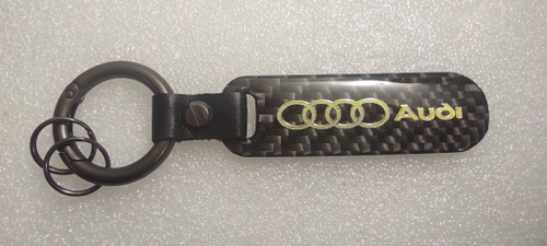 Брелок "Audi" карбон, золотой (1 шт.)