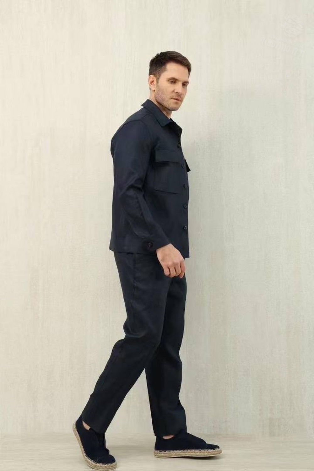 Льняной костюм Ermenegildo Zegna
