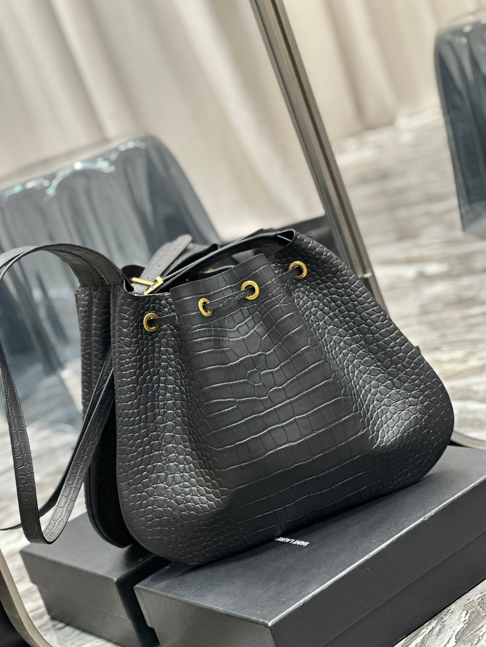 Saint Laurent Paris VII Large Flat Hobo Bag