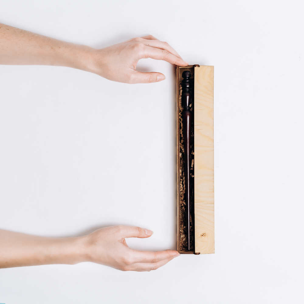 Деревянный  подарочный набор указка в футляре (коробе) 300 мм