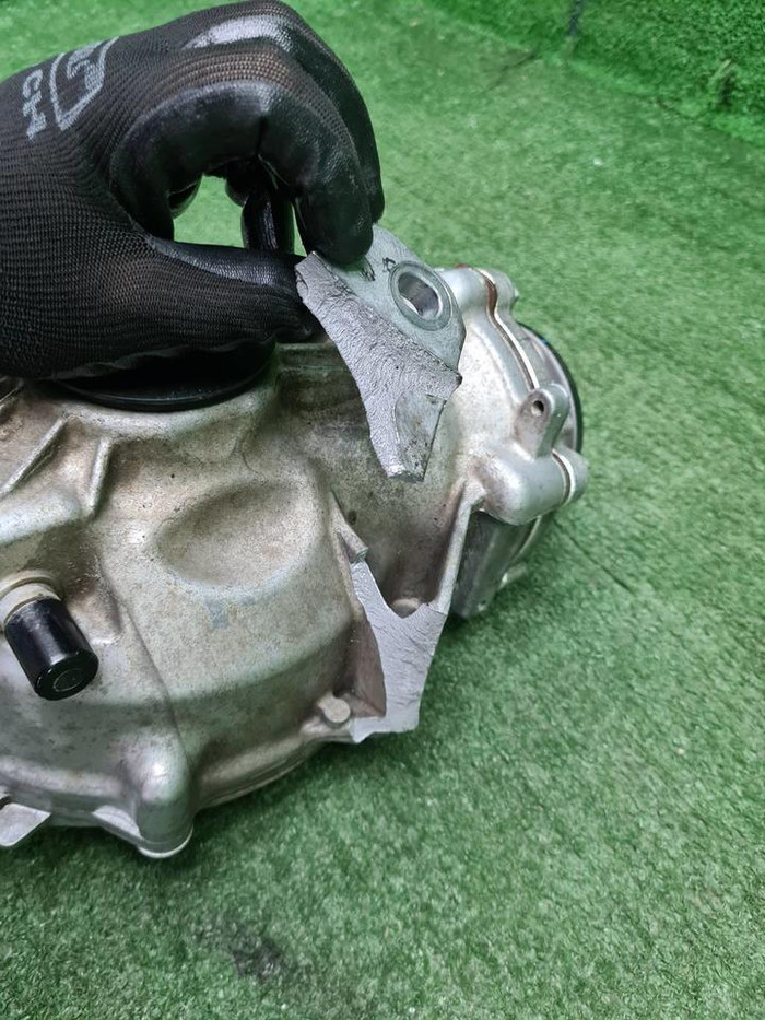 Редуктор переднего моста Mercedes S W222 (13-20)