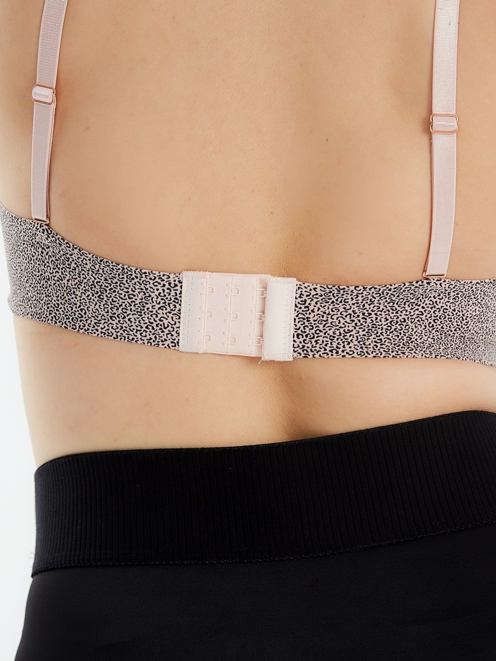 Набор из 2 бюстгальтеров-балконет - черного и леопардового (Размер: 38C) (Цвет: черный с леопардовым)