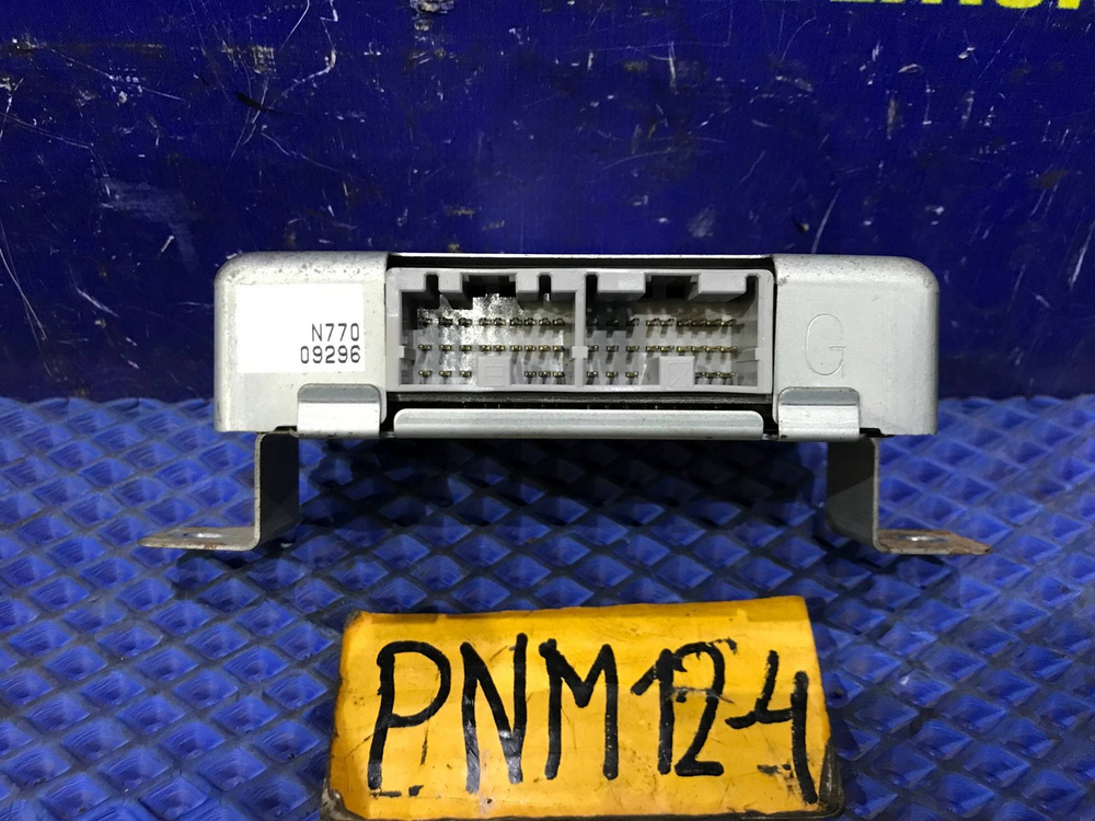 Компьютер АКПП NISSAN LIBERTY 1998