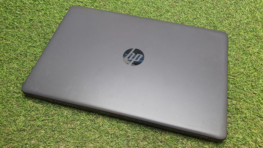 Ноутбук HP i3-7/8GB/512GB/ 250 G7 6BP31EA/Windows 10