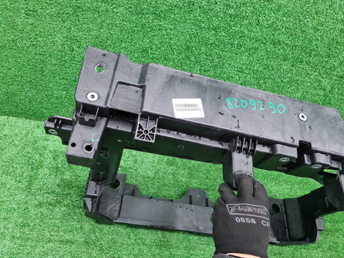 Телевизор Hongqi HS5 (2019-н.в.)