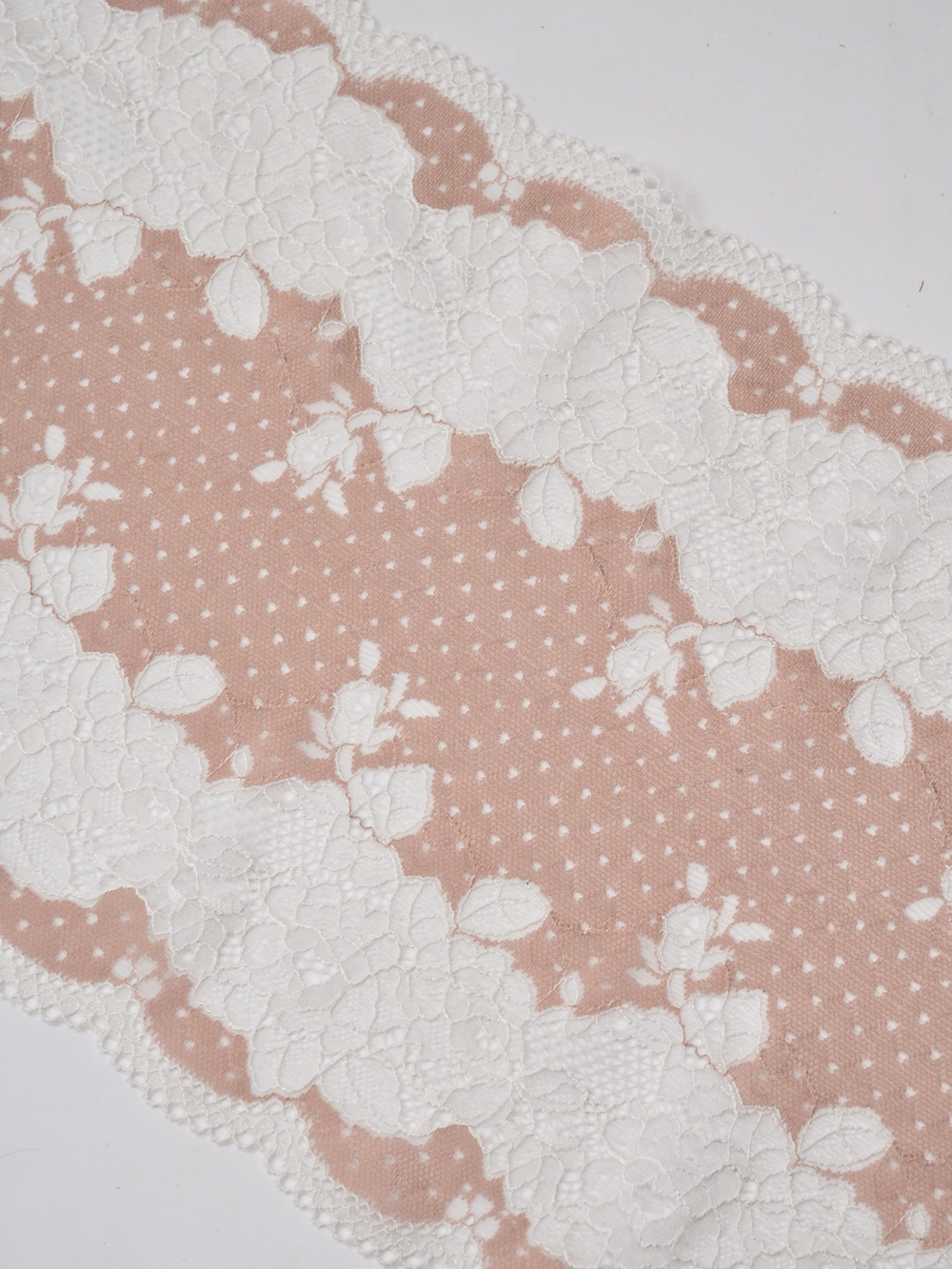 Эластичное кружево темный персик с шампанью ширина 21 см