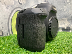 Canon EOS 5D Mark III (22.000 кадров)