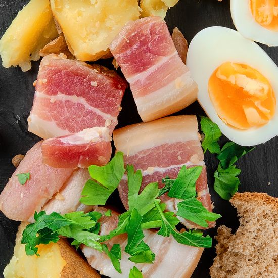 Сало кабана варёно-копченое. Вкусная, полезная, натуральная еда в магазине Таёжный Цех! Так же возможен заказ через интернет магазин, доставка до двери (производитель ТАЕЖНАЯ ЛАВКА)