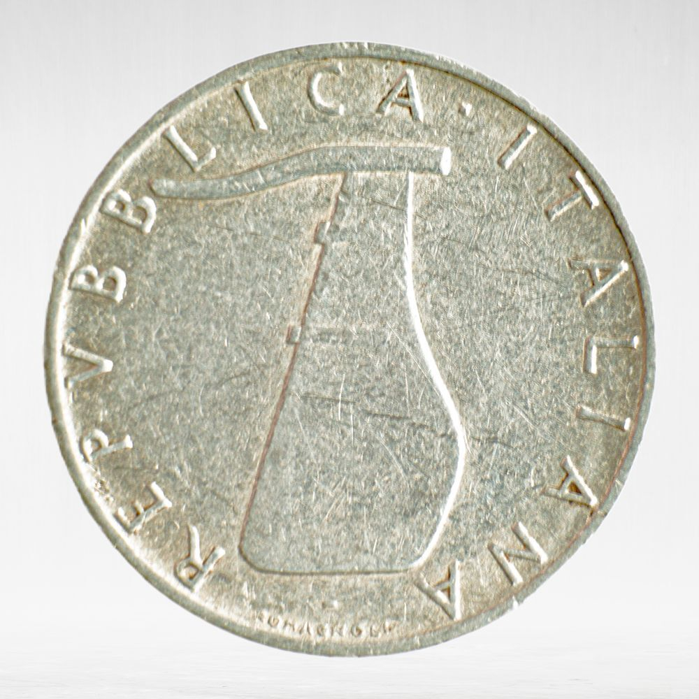 Italy 5 Lire 1967 R "Dolphin", VF
